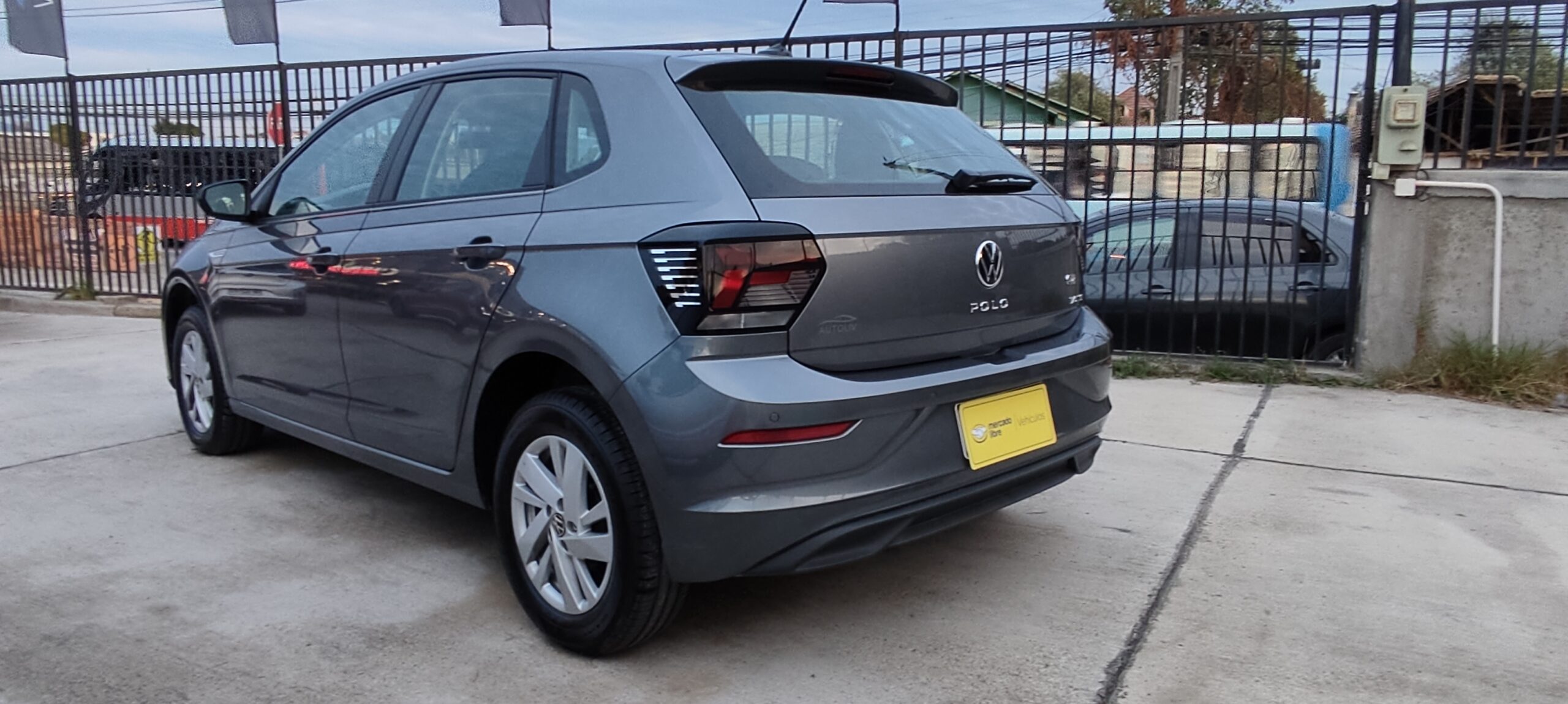 Volkswagen – POLO 1.0 TSI Comfort AUT – 2025