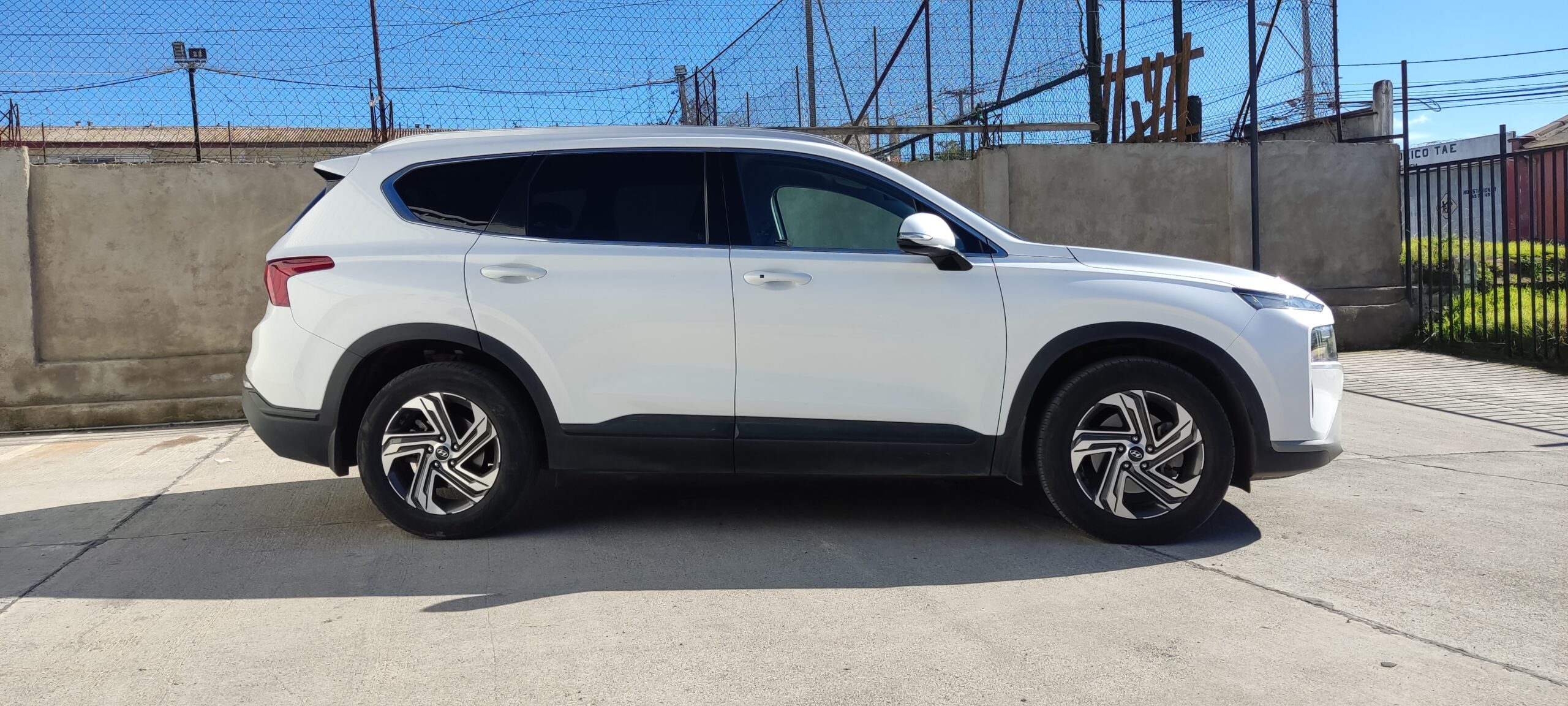 Hyundai – SANTA FE 2.5 AT VALUE – 2022